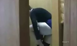 الثعلبة من اثنين من الطلاب المتطوعين الذين يتوقون سكسيه افلام سكسيه إلى أن يتم تصويره ومارس الجنس