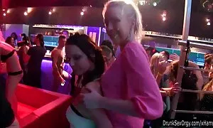 مارس الجنس حقا مقاطع فيديو سكسي hd في الفم. الخاص بك